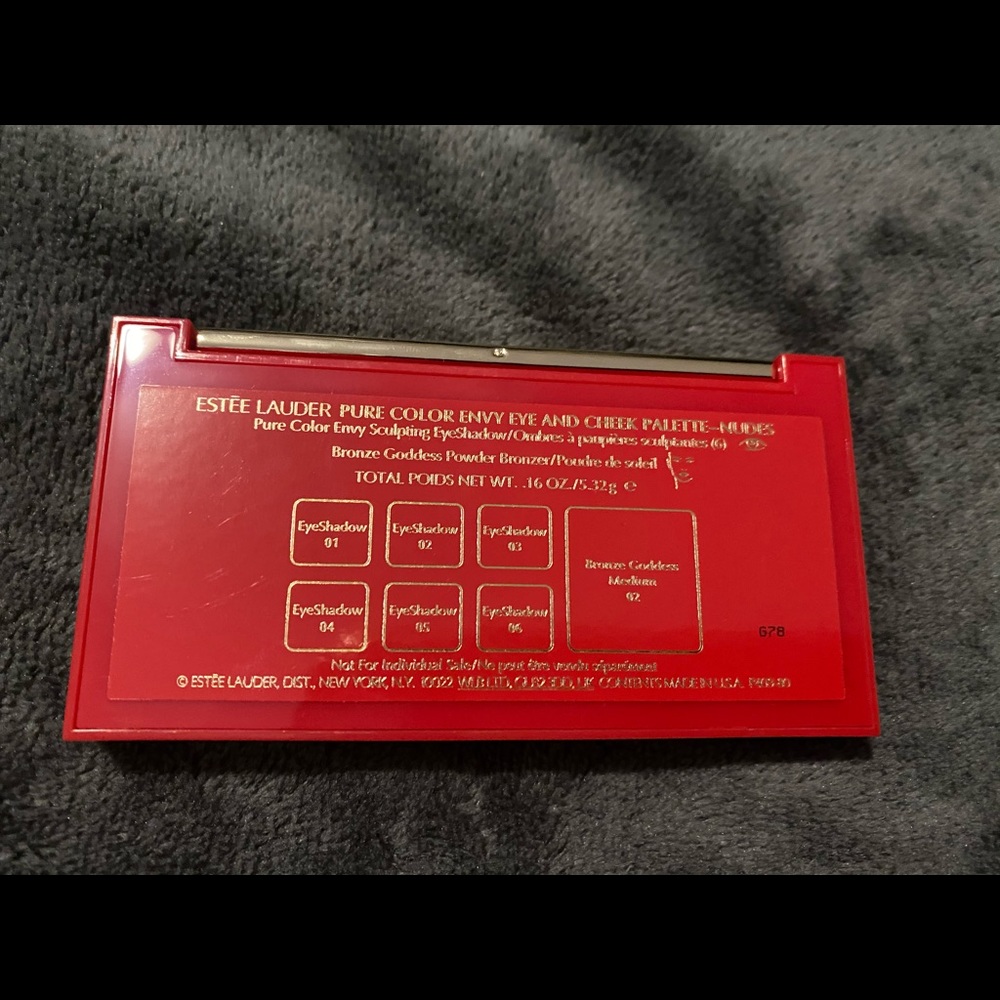 Eyeshadow palette